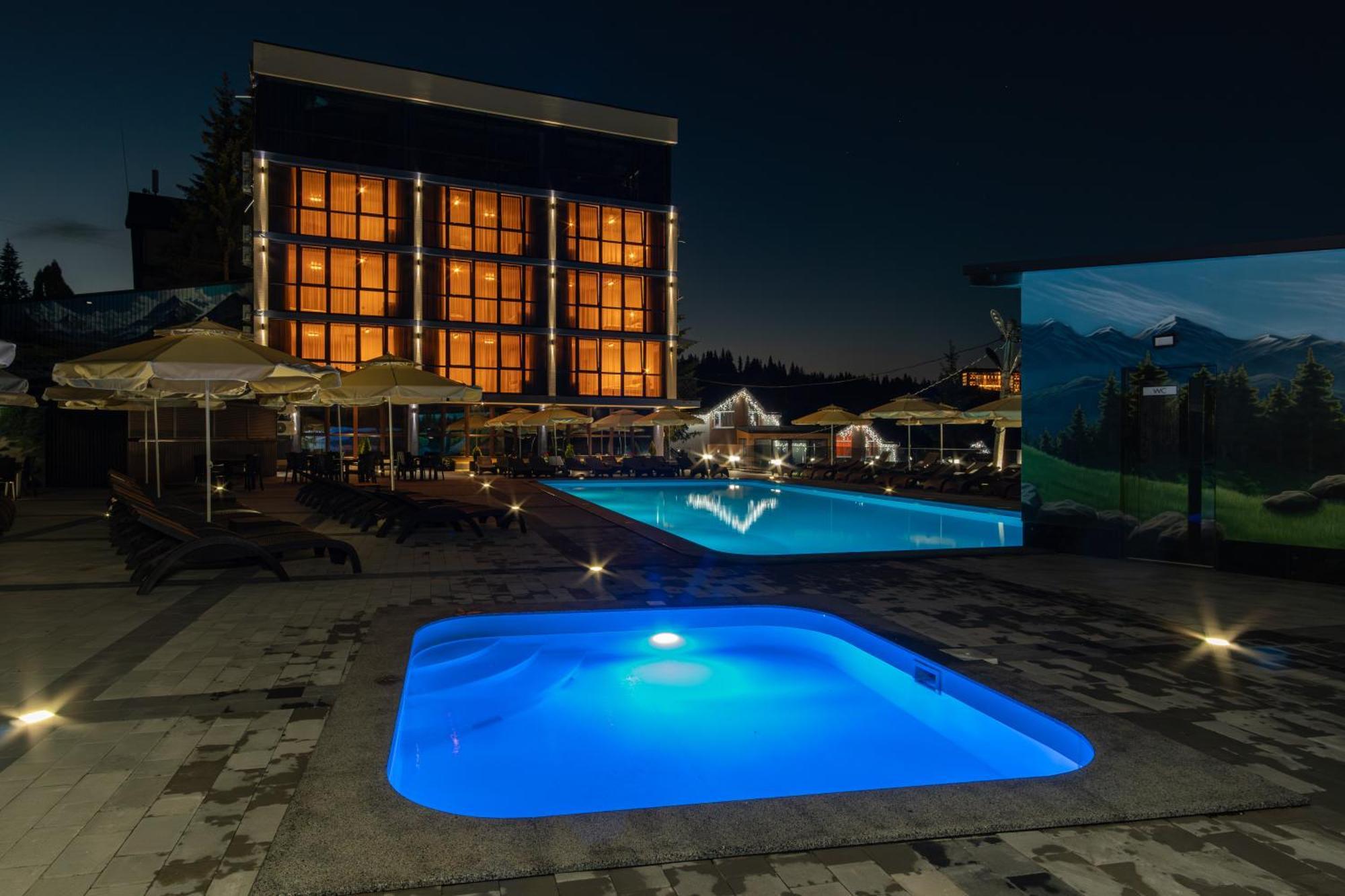 Summit Hotel Яблуниця Екстериор снимка