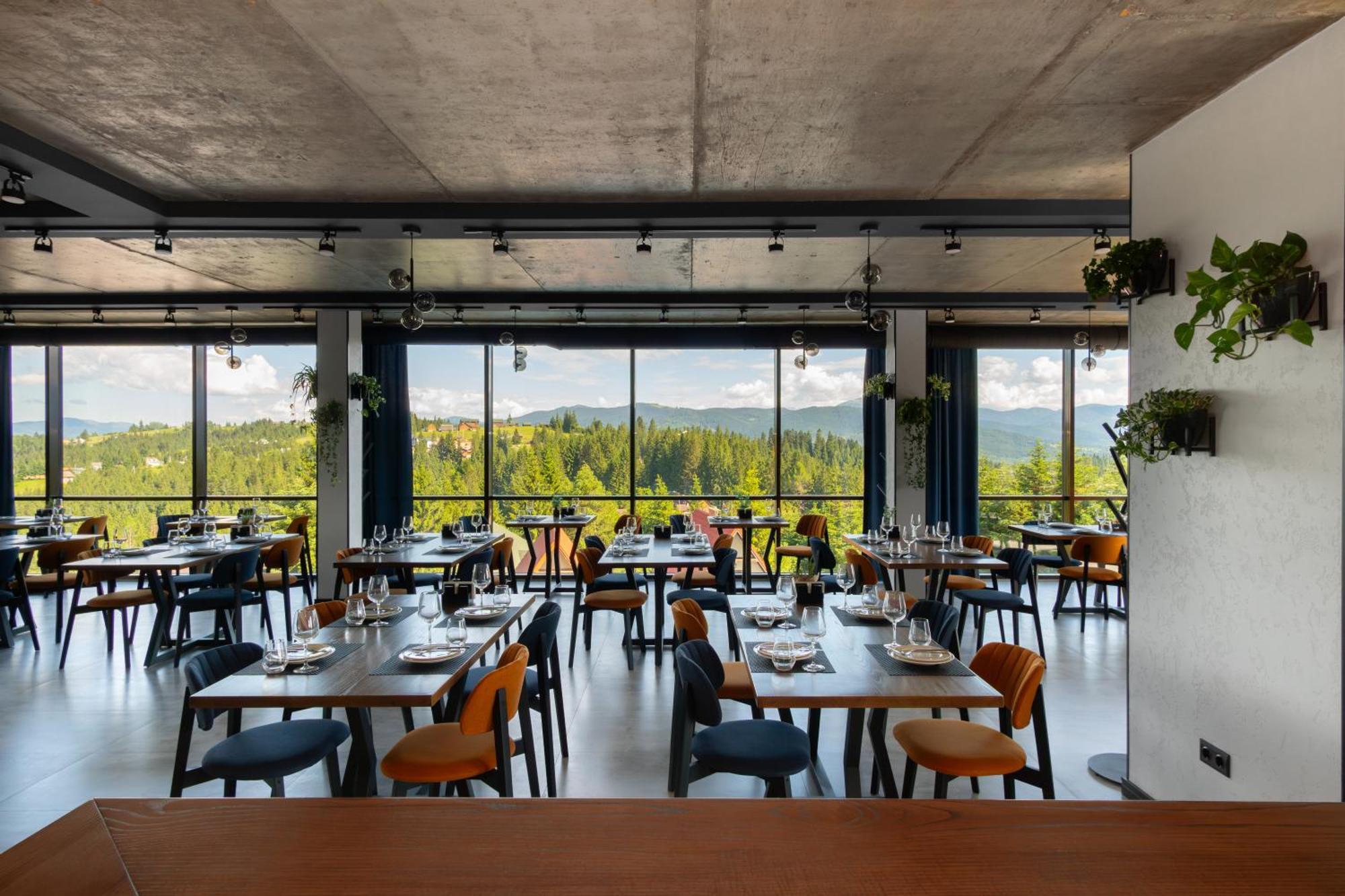 Summit Hotel Яблуниця Екстериор снимка
