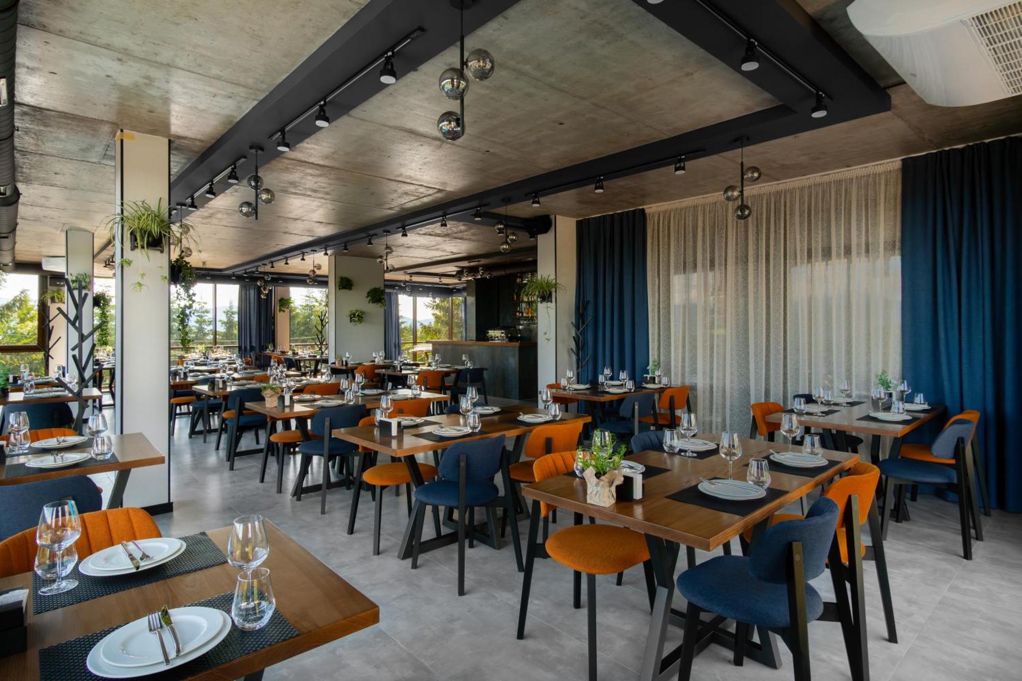 Summit Hotel Яблуниця Екстериор снимка