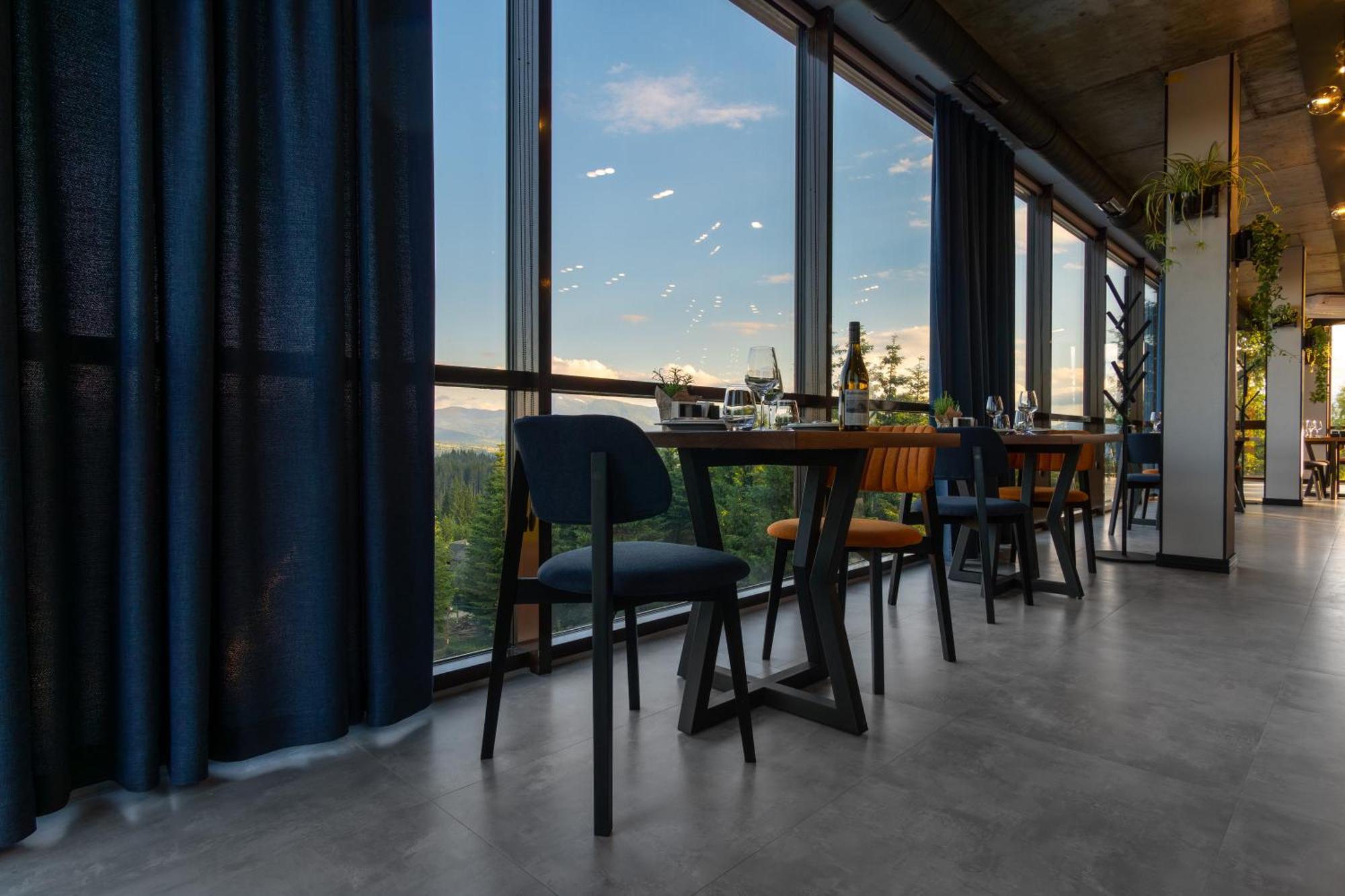 Summit Hotel Яблуниця Екстериор снимка