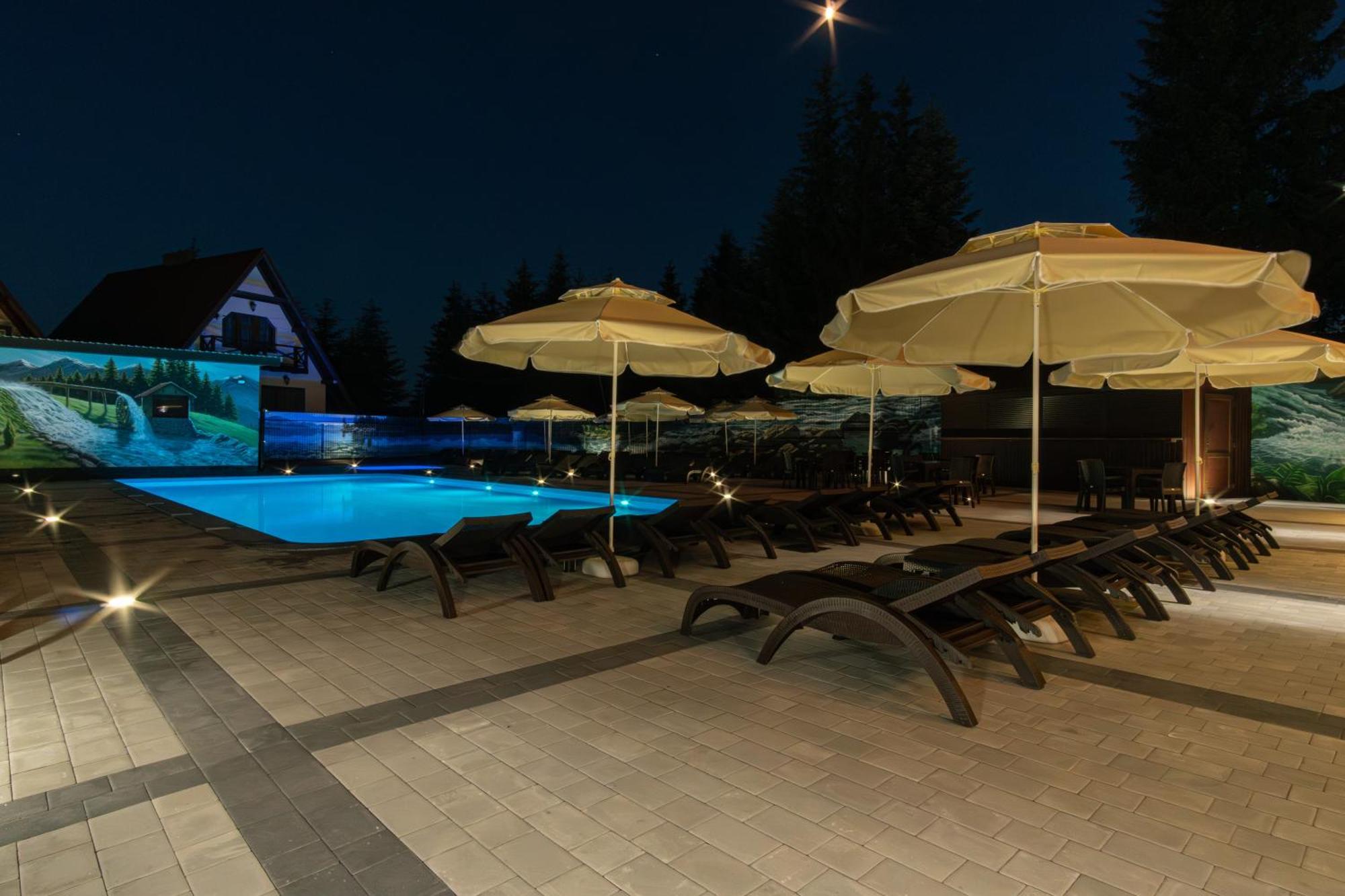Summit Hotel Яблуниця Екстериор снимка